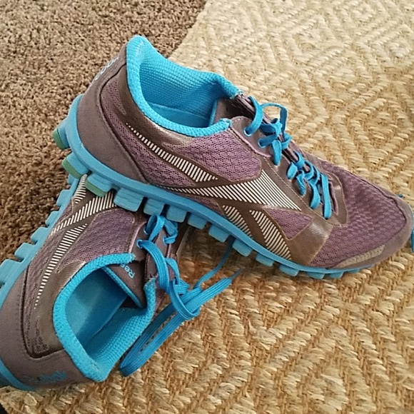 Womens Reebok - Picture 2 of 2